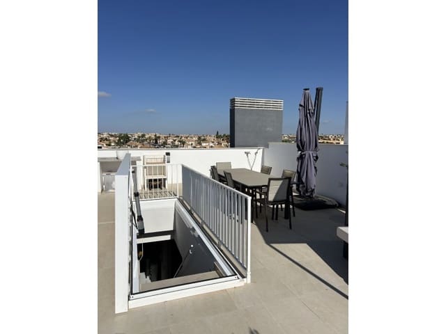 2 soveværelse Penthouse til salg i Playa Flamenca, Orihuela med garage - € 499.000 (Ref: 9253829)