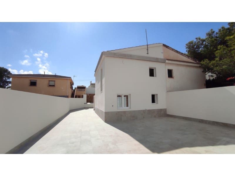 3 soverom Villa til salgs i Torrevieja med svømmebasseng - € 349 000 (Ref: 9276580)