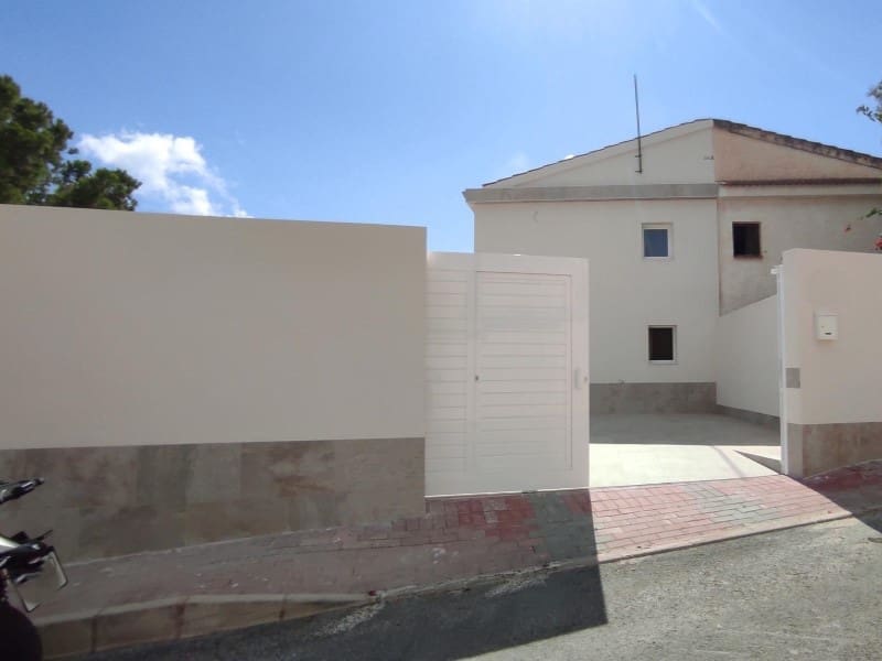 3 soverom Villa til salgs i Torrevieja med svømmebasseng - € 349 000 (Ref: 9276580)