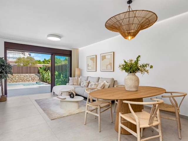 3 soveværelse Villa til salg i Mil Palmeras, Pilar de la Horadada med swimmingpool garage - € 539.900 (Ref: 9285126)