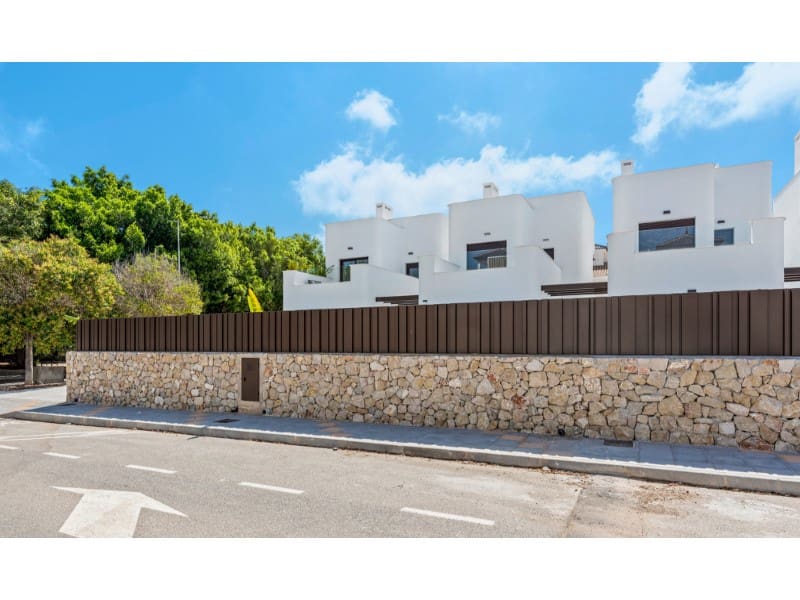 3 soverom Villa til salgs i Pilar de la Horadada med svømmebasseng garasje - € 539 900 (Ref: 9285126)