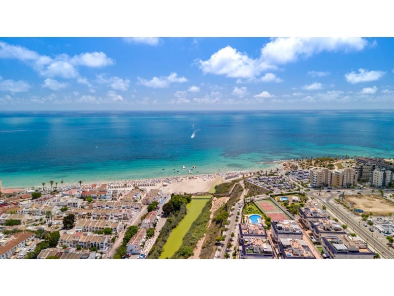 3 soverom Villa til salgs i Pilar de la Horadada med svømmebasseng garasje - € 539 900 (Ref: 9285126)