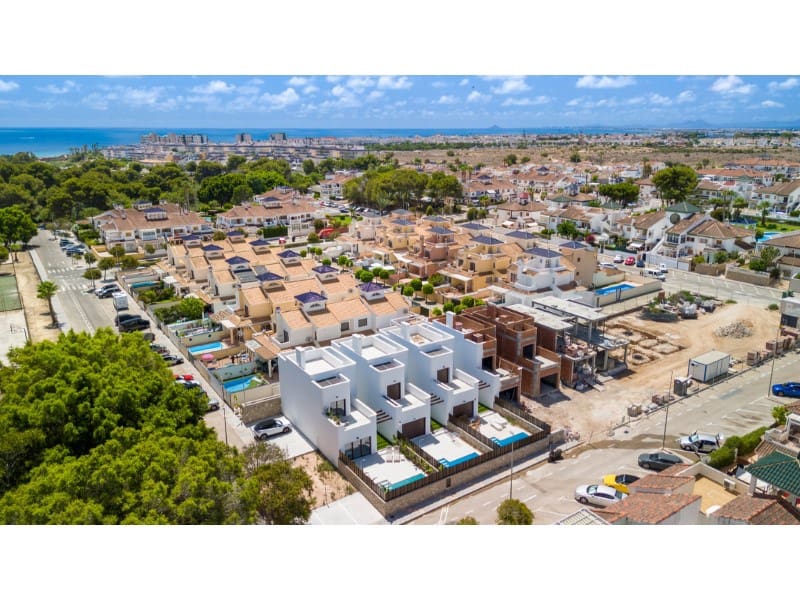 3 soverom Villa til salgs i Pilar de la Horadada med svømmebasseng garasje - € 539 900 (Ref: 9285126)