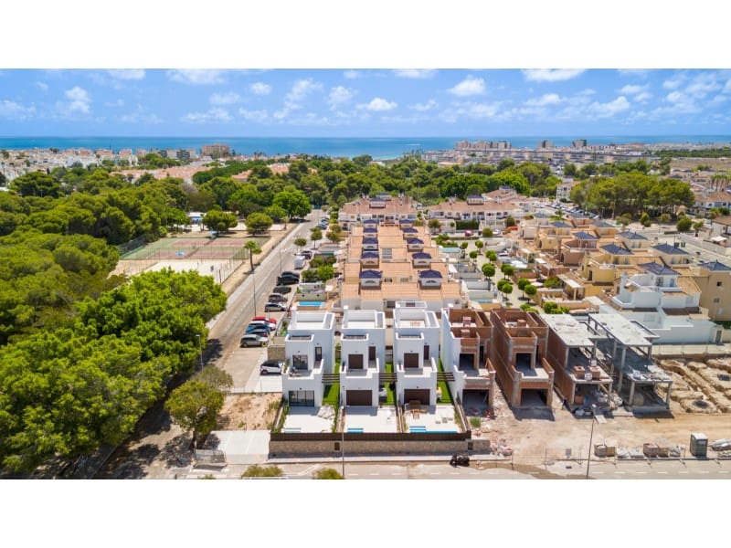 3 soverom Villa til salgs i Pilar de la Horadada med svømmebasseng garasje - € 539 900 (Ref: 9285126)