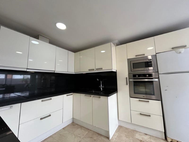 5 bedroom Villa for sale in Torrevieja with pool - € 309,000 (Ref: 9291423)