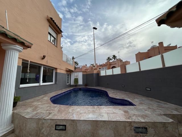 5 soverom Villa til salgs i Los Frutales, Torrevieja med svømmebasseng - € 309 000 (Ref: 9291423)