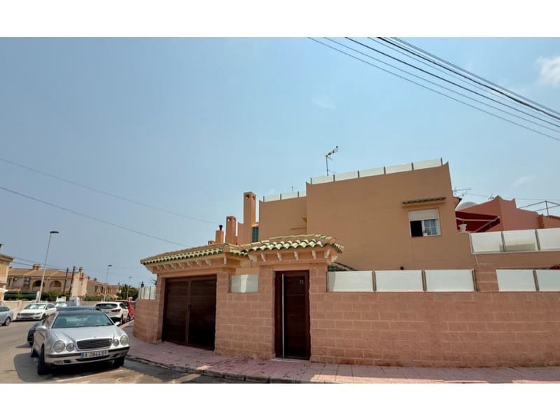 5 bedroom Villa for sale in Torrevieja with pool - € 309,000 (Ref: 9291423)