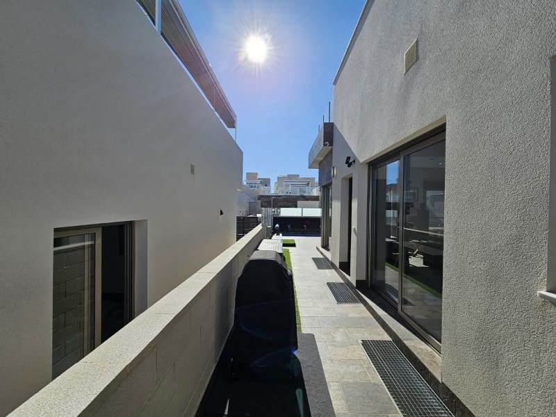 4 soverom Villa til salgs i Orihuela Costa - € 450 000 (Ref: 9291427)