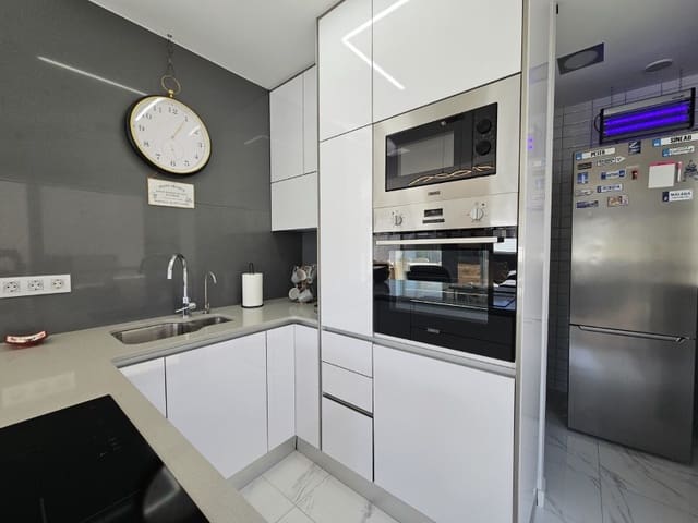 4 soveværelse Villa til salg i Villamartin, Orihuela - € 450.000 (Ref: 9291427)