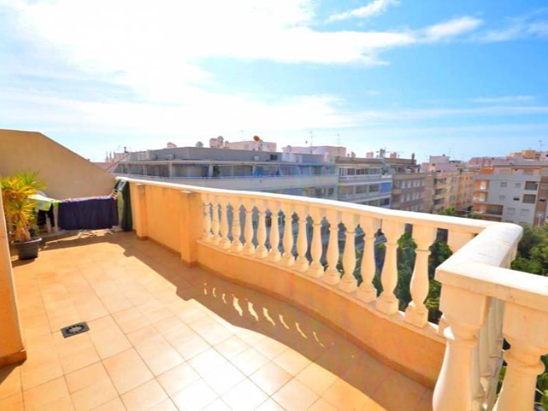 3 sovrum Takvåning till salu i Torrevieja - 210 000 € (Ref: 9303693)