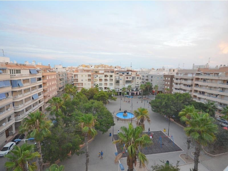 3 sovrum Takvåning till salu i Torrevieja - 210 000 € (Ref: 9303693)