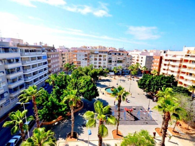 3 sovrum Takvåning till salu i Torrevieja - 210 000 € (Ref: 9303693)