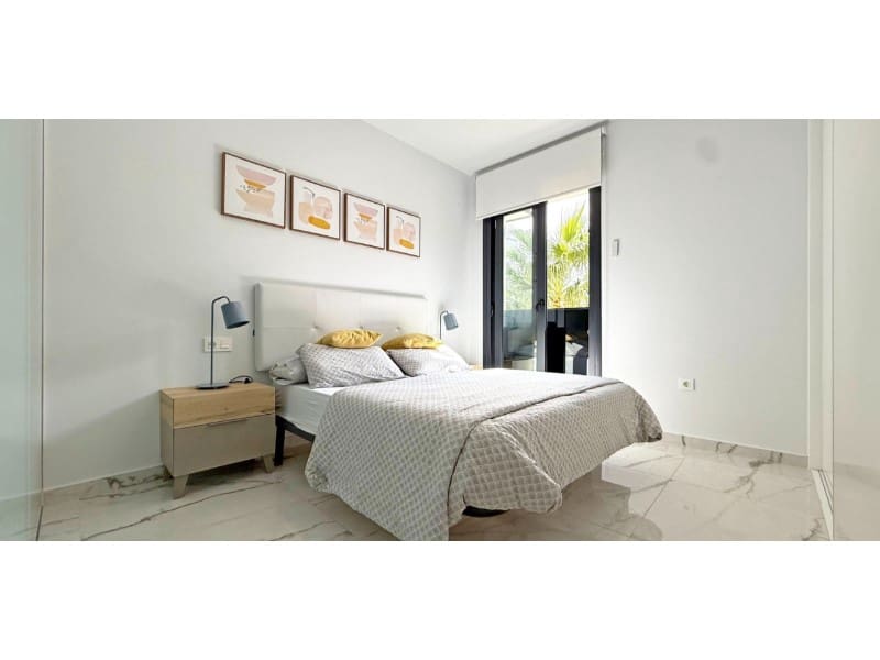 2 soveværelse Lejlighed til salg i Orihuela Costa med garage - € 249.000 (Ref: 9303694)