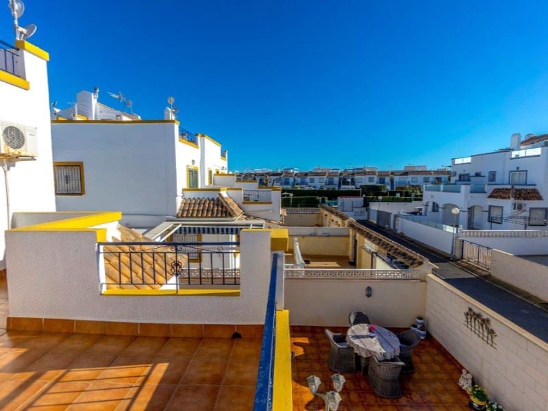 3 soveværelse Byhus til salg i Torrevieja - € 210.000 (Ref: 9321762)