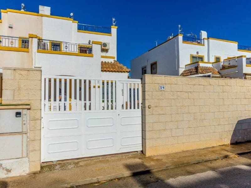3 soveværelse Byhus til salg i Torrevieja - € 210.000 (Ref: 9321762)