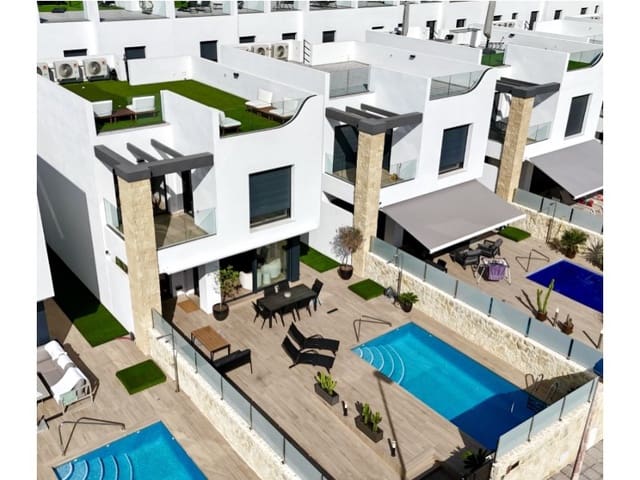 4 camera da letto Villa in vendita in Punta Prima, Orihuela con piscina - 794.950 € (Rif: 9341333)