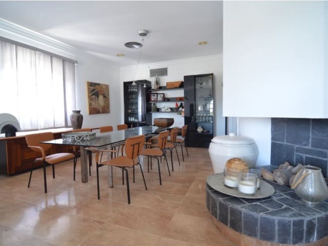 4 sypialnia Willa na sprzedaż w El Chaparral - La Siesta - La Torreta, Torrevieja z garażem - 890 000 € (Ref: 9341339)