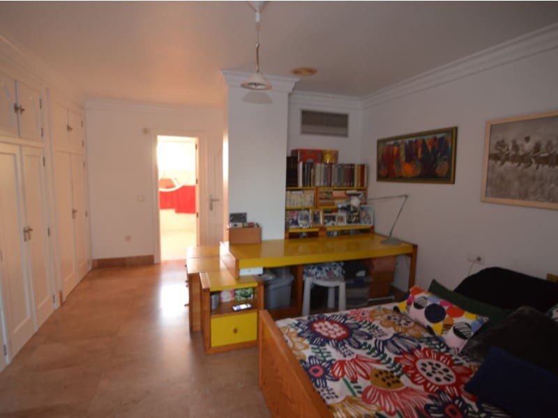 4 soverom Villa til salgs i Torrevieja med garasje - € 890 000 (Ref: 9341339)
