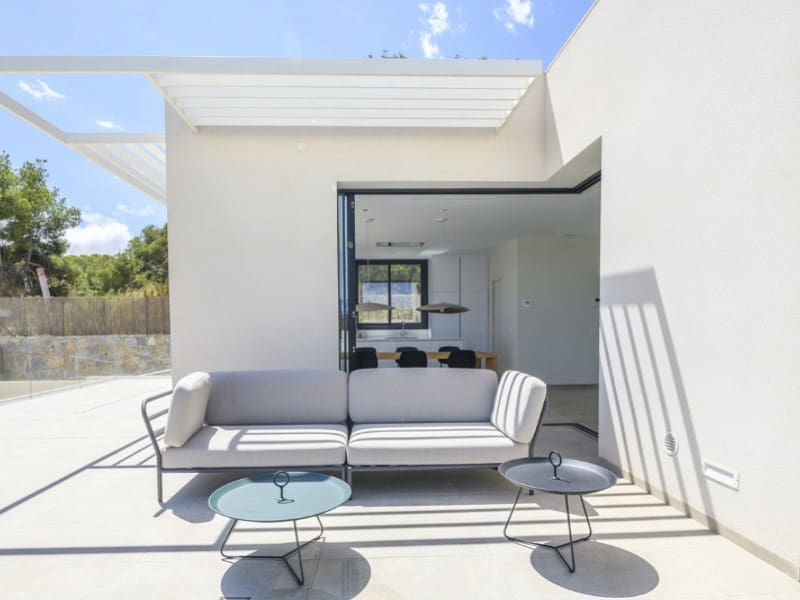 3 sypialnia Willa na sprzedaż w Orihuela Costa z garażem - 1 100 000 € (Ref: 9341341)