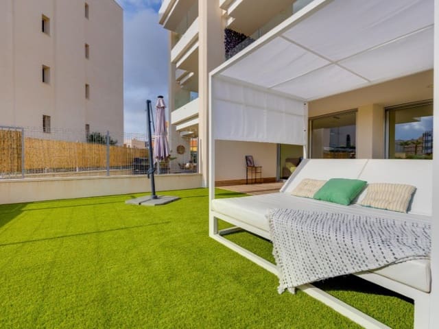 2 bedroom Apartment for sale in Villamartin, Orihuela - € 320,000 (Ref: 9344930)