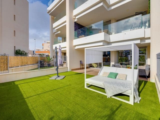 2 bedroom Apartment for sale in Villamartin, Orihuela - € 320,000 (Ref: 9344930)