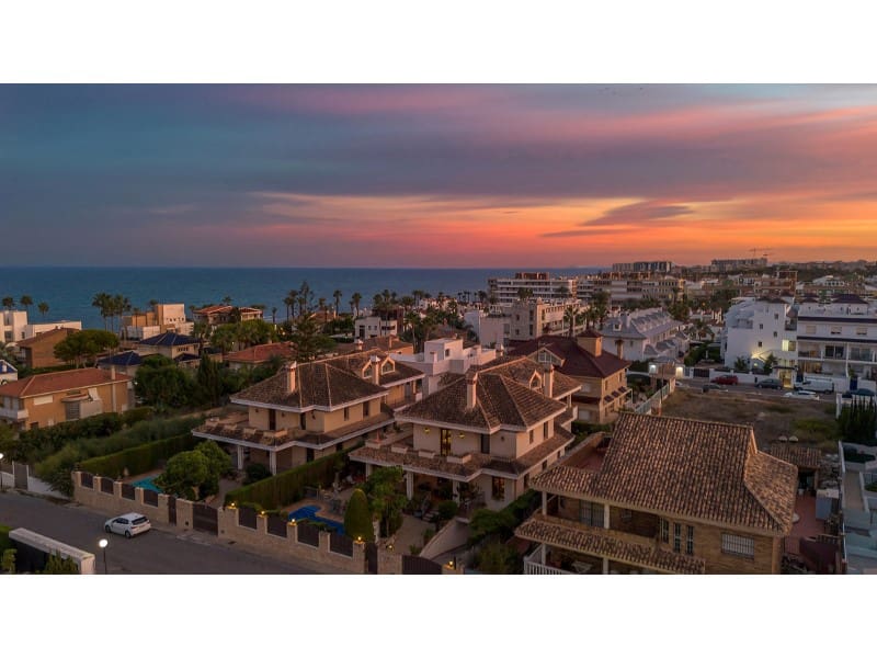 6 slaapkamer Villa te koop in La Veleta met zwembad - € 2.490.000 (Ref: 9344936)