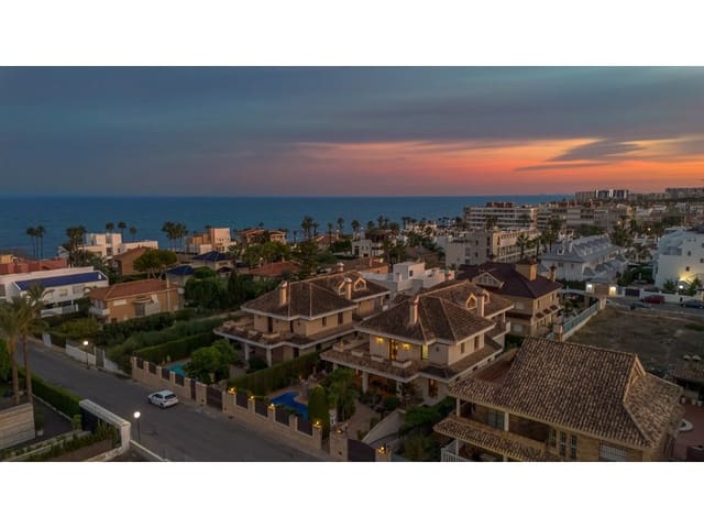 6 slaapkamer Villa te koop in La Veleta, Torrevieja met zwembad - € 2.490.000 (Ref: 9344936)