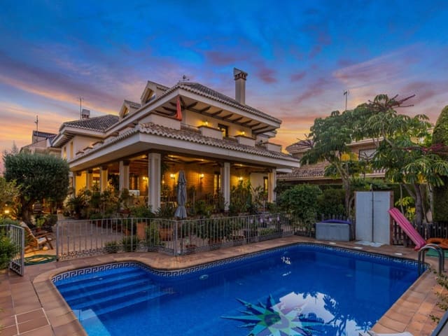 6 slaapkamer Villa te koop in La Veleta, Torrevieja met zwembad - € 2.490.000 (Ref: 9344936)