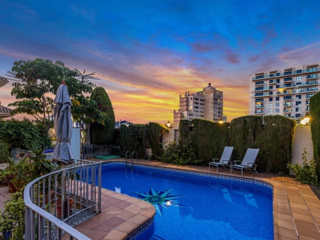 6 slaapkamer Villa te koop in La Veleta, Torrevieja met zwembad - € 2.490.000 (Ref: 9344936)