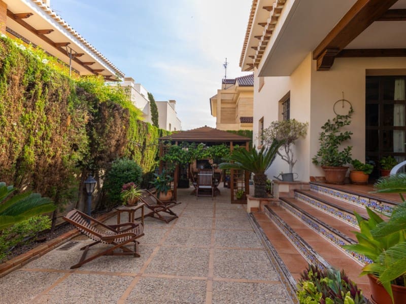 6 slaapkamer Villa te koop in La Veleta met zwembad - € 2.490.000 (Ref: 9344936)