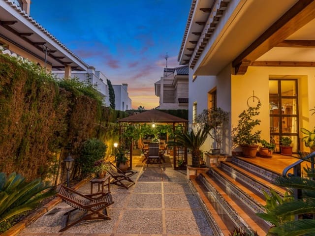 6 slaapkamer Villa te koop in La Veleta, Torrevieja met zwembad - € 2.490.000 (Ref: 9344936)