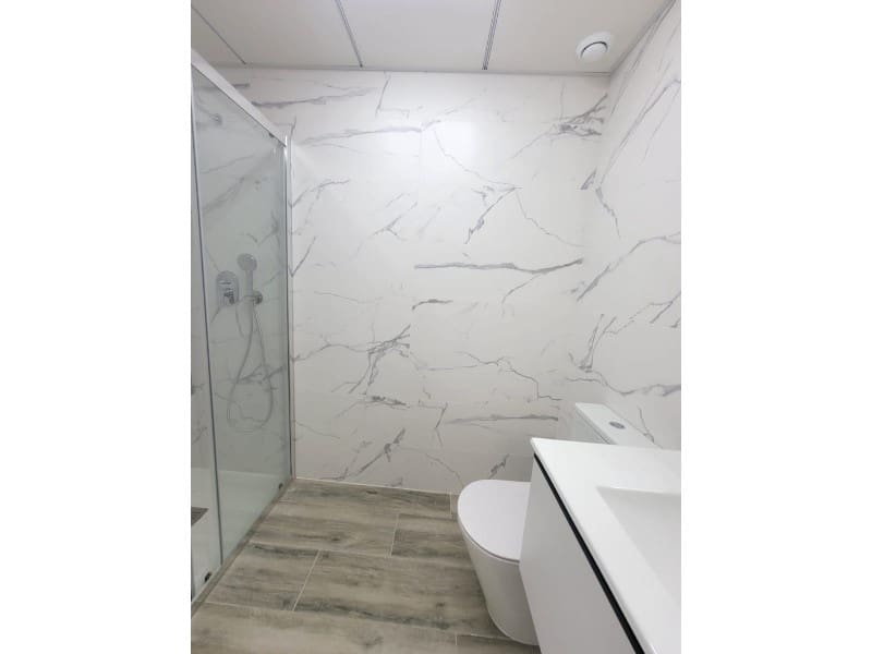 3 makuuhuone Huoneisto myytävänä paikassa Torrevieja mukana uima-altaan 
autotalli - 375 000 € (Ref: 9344938)