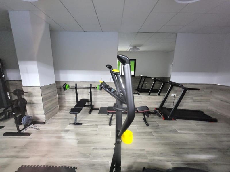 3 makuuhuone Huoneisto myytävänä paikassa Torrevieja mukana uima-altaan 
autotalli - 375 000 € (Ref: 9344938)