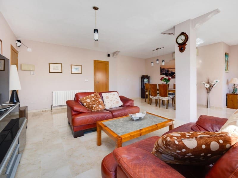 3 sovrum Villa till salu i Orihuela Costa med pool - 550 000 € (Ref: 9344939)