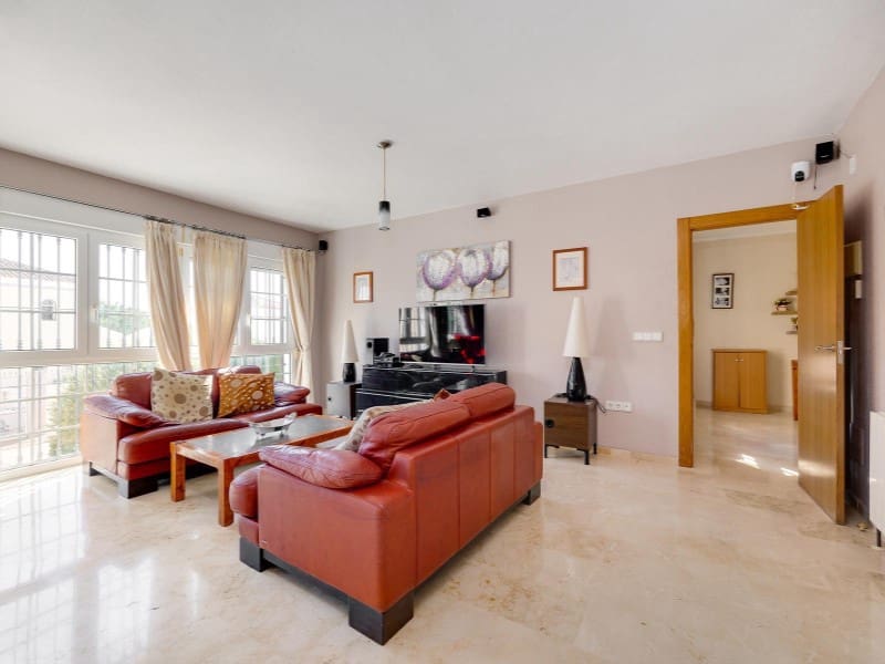 3 sovrum Villa till salu i Orihuela Costa med pool - 550 000 € (Ref: 9344939)