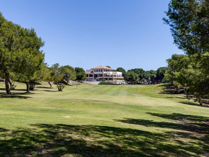 3 sovrum Villa till salu i Orihuela Costa med pool - 550 000 € (Ref: 9344939)