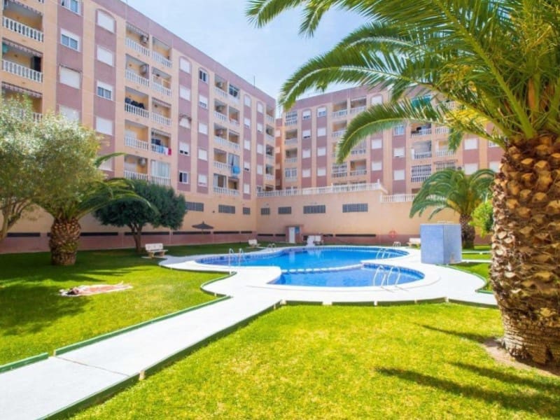 2 soverom Leilighet til salgs i Torrevieja - € 129 900 (Ref: 9362940)