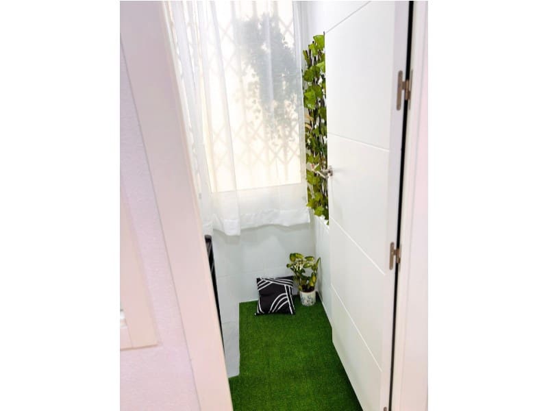 2 soveværelse Lejlighed til salg i Torrevieja - € 121.000 (Ref: 9362950)