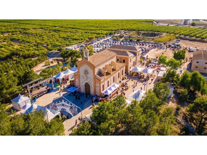 3 soveværelse Villa til salg i Algorfa med swimmingpool - € 599.000 (Ref: 9362952)