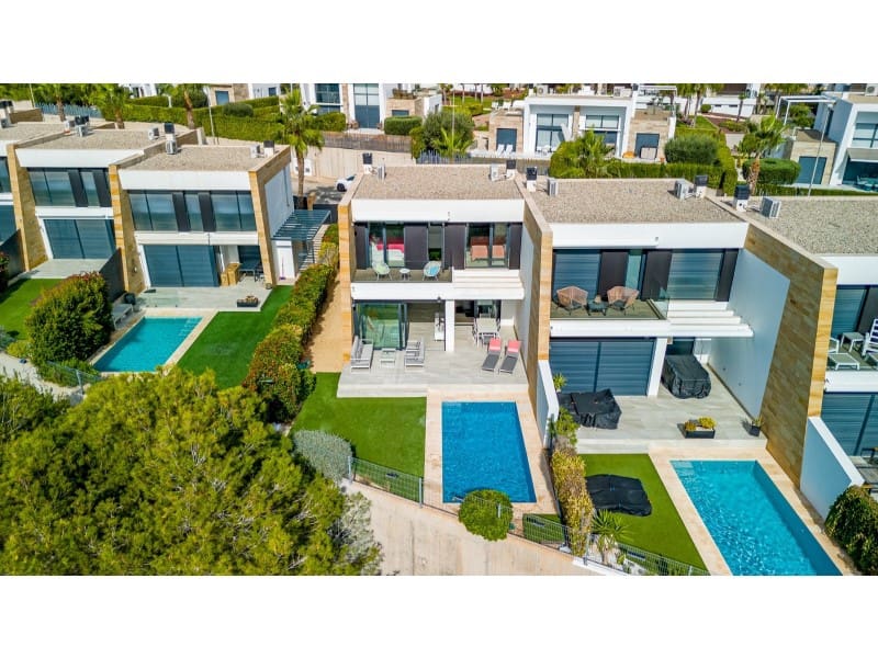 3 camera da letto Villa in vendita in Orihuela Costa con piscina - 565.000 € (Rif: 9369002)