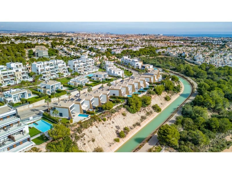 3 camera da letto Villa in vendita in Orihuela Costa con piscina - 565.000 € (Rif: 9369002)