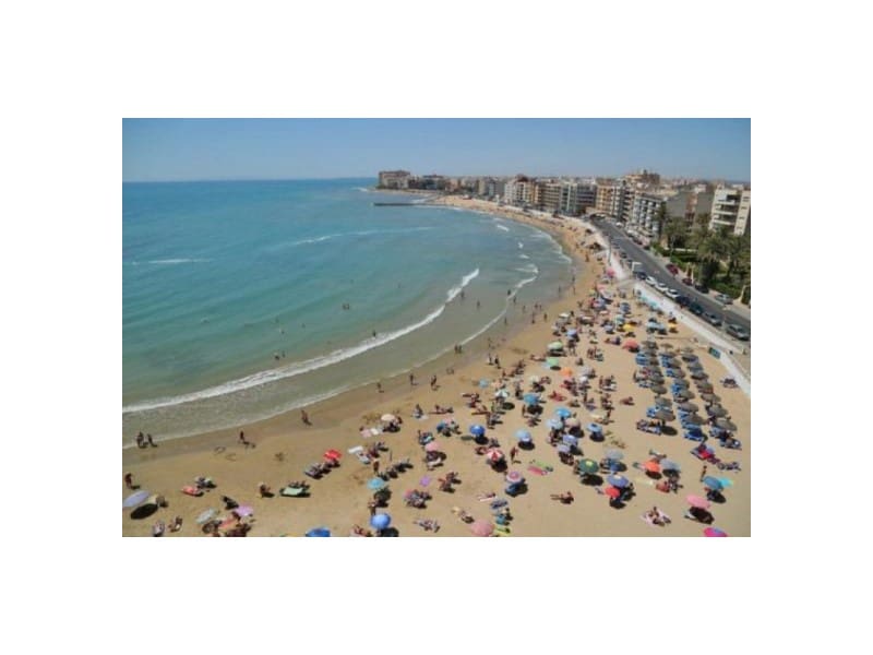 3 sypialnia Apartament na sprzedaż w Torrevieja z basenem - 439 000 € (Ref: 9369011)