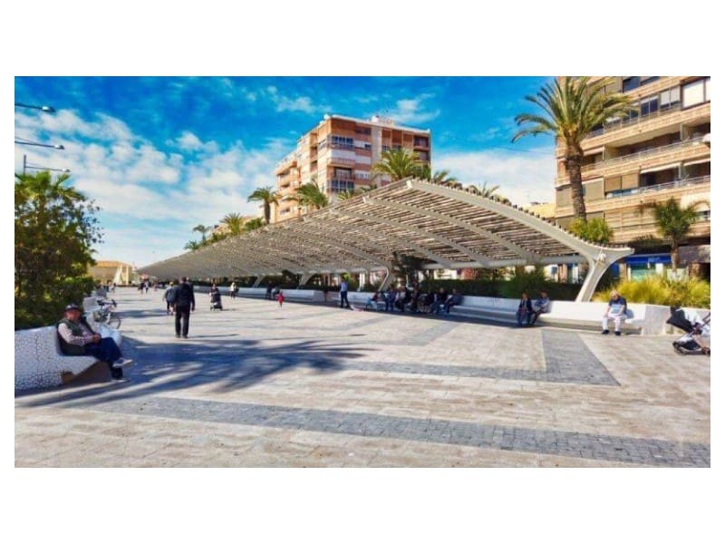 3 sypialnia Apartament na sprzedaż w Torrevieja z basenem - 439 000 € (Ref: 9369011)