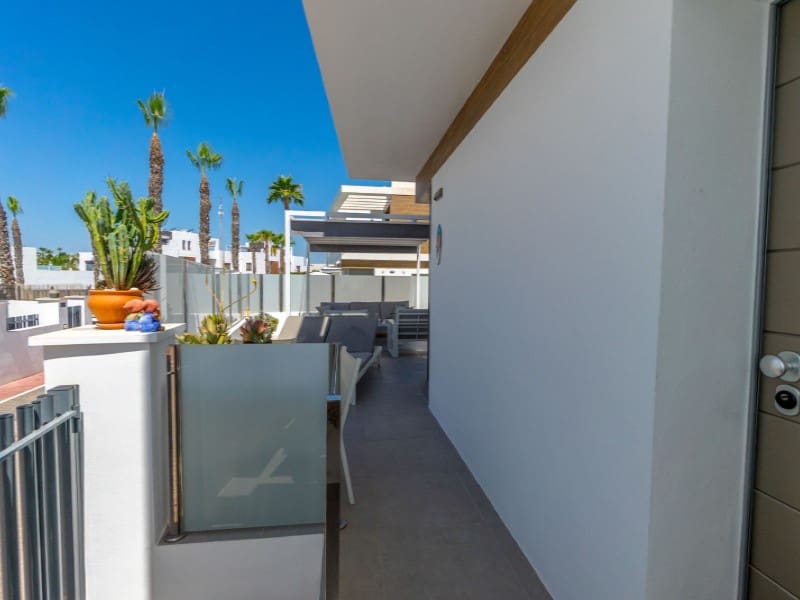 3 bedroom Villa for sale in Orihuela Costa with pool garage - € 429,000 (Ref: 9372431)