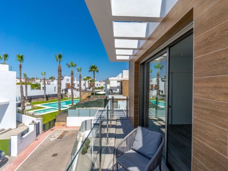 3 bedroom Villa for sale in Orihuela Costa with pool garage - € 429,000 (Ref: 9372431)