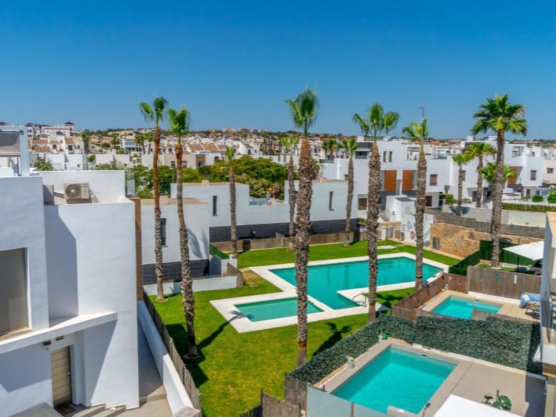 3 bedroom Villa for sale in Orihuela Costa with pool garage - € 429,000 (Ref: 9372431)