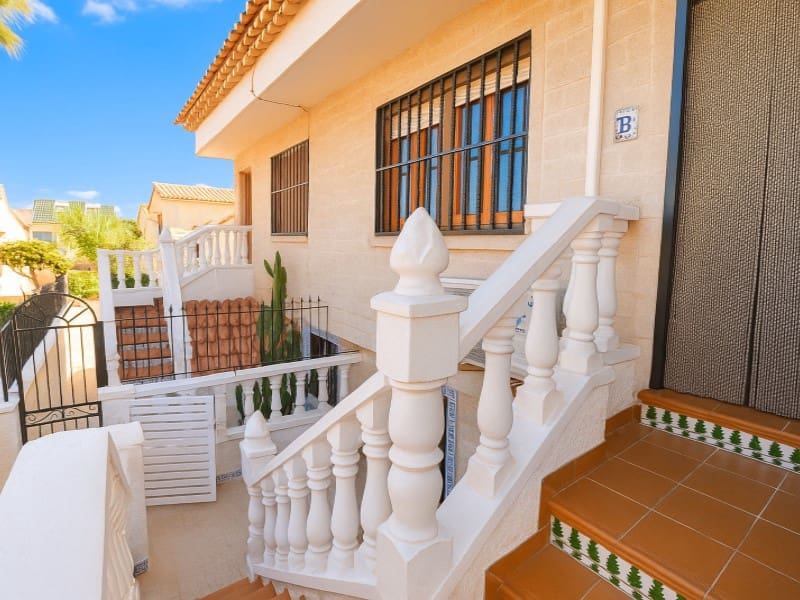 3 slaapkamer Huis te koop in La Mata met garage - € 192.000 (Ref: 9372450)