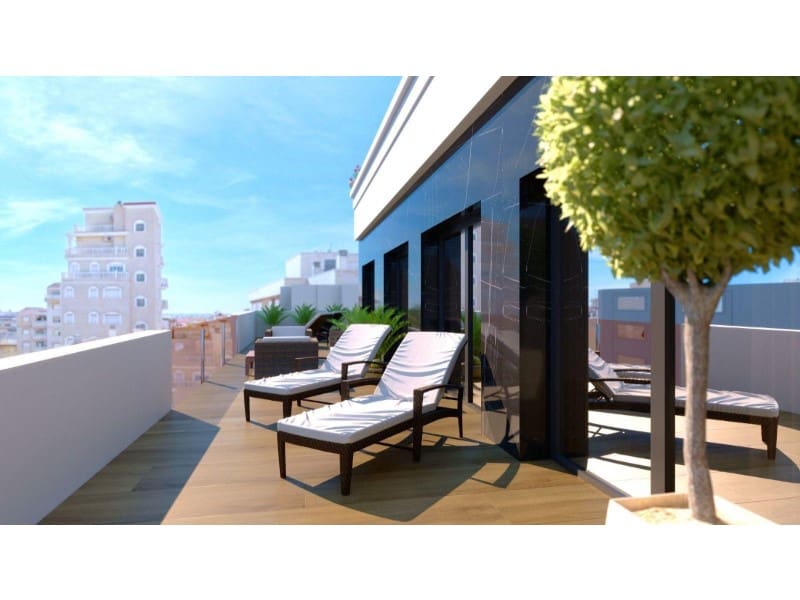 3 chambre Penthouse à vendre à Torrevieja avec piscine - 419 900 € (Ref: 9379233)