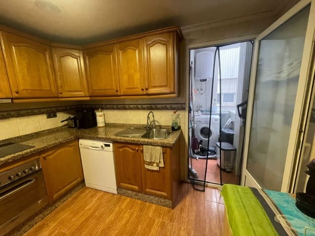 4 soverom Leilighet til salgs i Centro - Muelle Pesquero, Torrevieja med garasje - € 277 000 (Ref: 9383298)