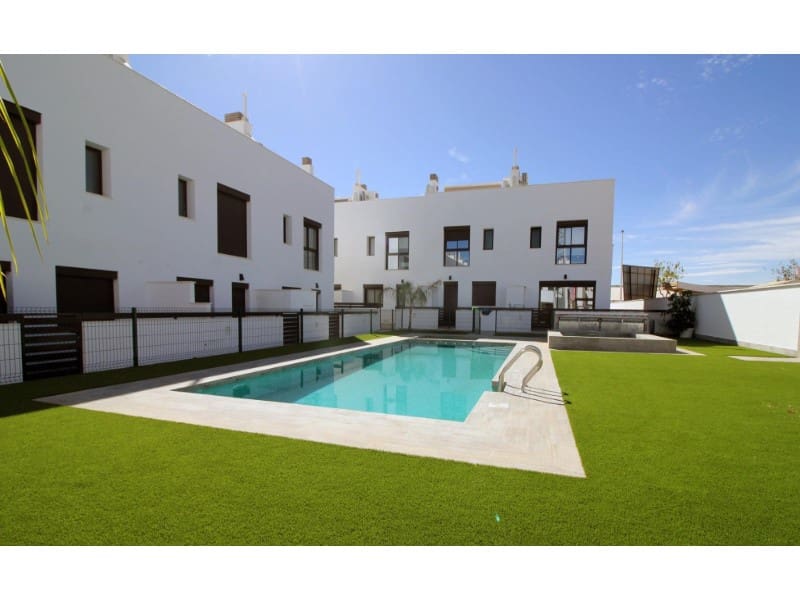 4 quarto Moradia para venda em Pilar de la Horadada com piscina - 374 900 € (Ref: 9391058)